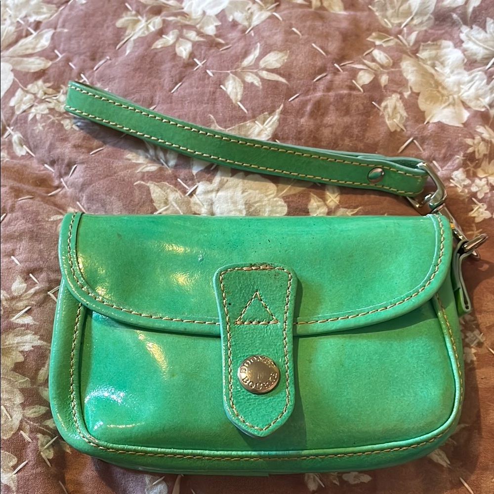 Dooney and Bourke  Green Wristlet